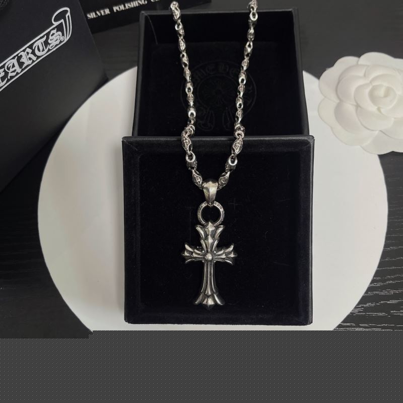 Ch**me He**ts necklaces